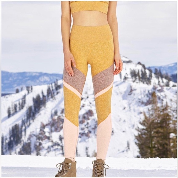 ALO Yoga Pants - ALO Yoga High Waist Sheila AloSoft Legging Tight Yellow Heather XS